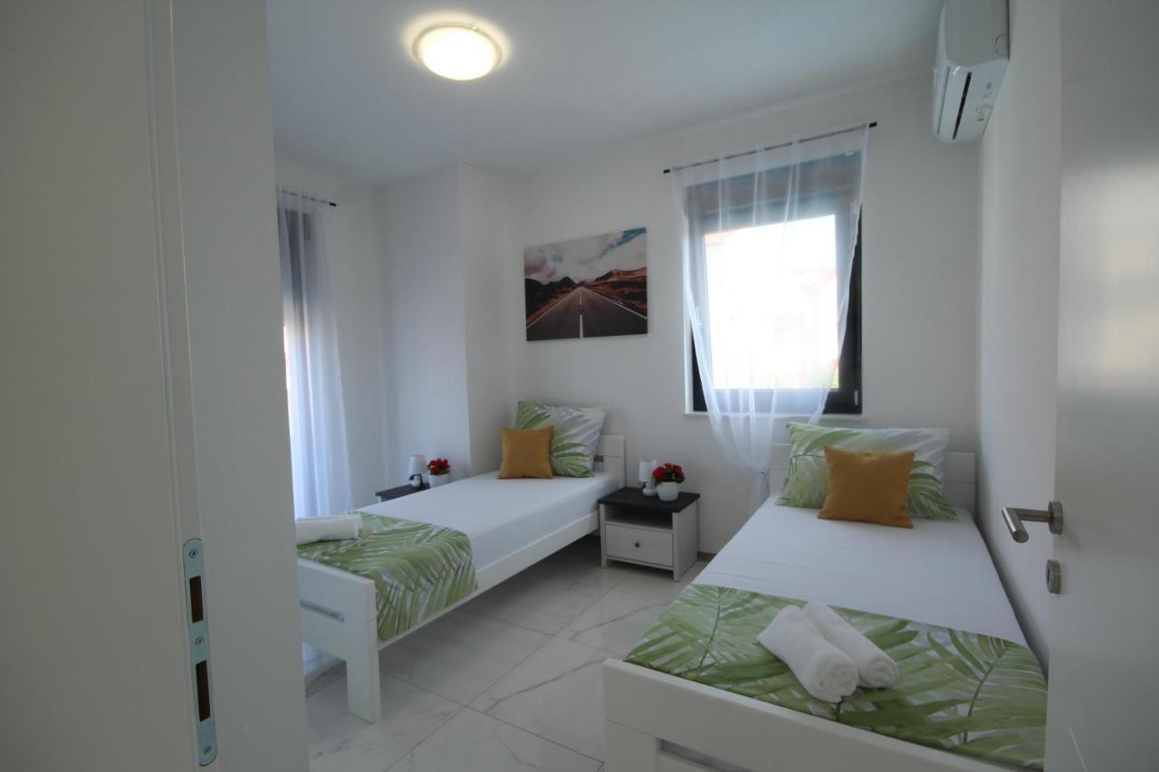 Villa Essenza - Luksuzne Kuce Za Odmor فوديس المظهر الخارجي الصورة